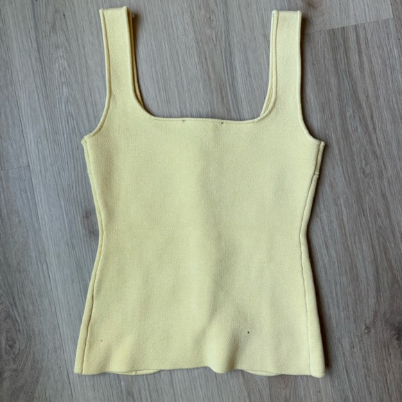 ZARA Butter Yellow Knit Women's Top Structured Corset Embellished Buttons XS - Picture 3 of 3